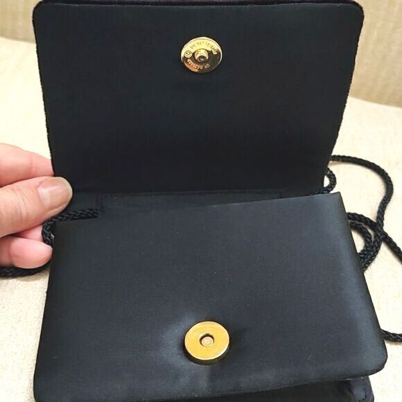 Black Velvet Square Evening Bag Oval Jeweled Magnetic Snap Closure - Picture 9 of 10